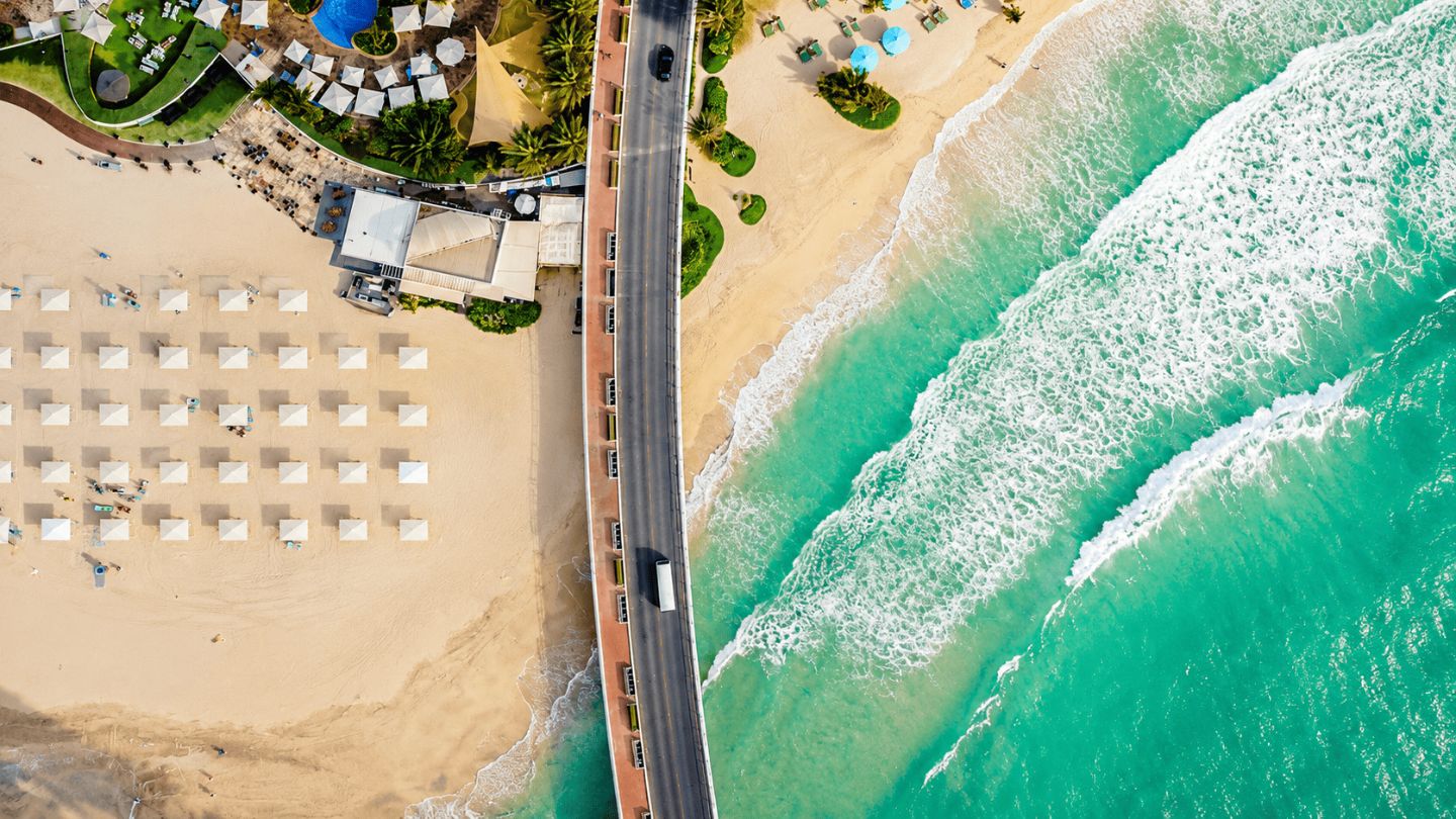 Detalle de la carretera que conecta el Burj Al Arab con Dubái - RDM