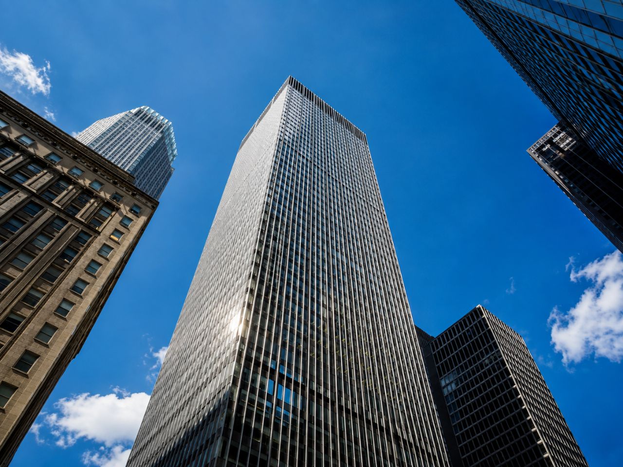 Natalie de Blois: la arquitecta invisible que diseñó el rascacielos más alto del mundo hecho por una mujer 8 La torre de JPMorgan Chase se alzaba hasta los 215 metros de altura - RDM